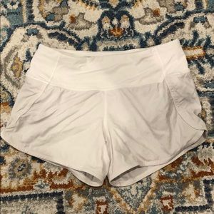 LULULEMON WHITE 4INCH SHORTS